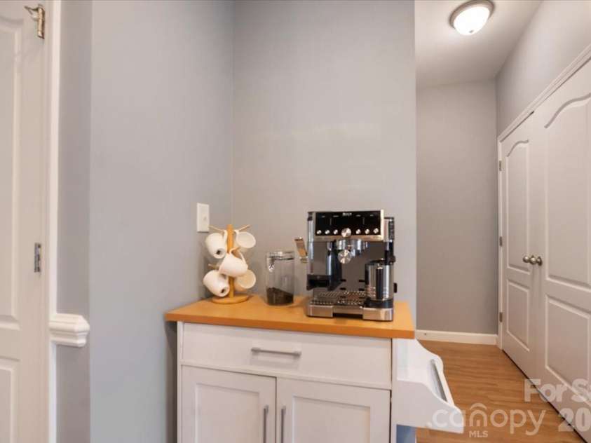 13055 Windy Lea Lane, Huntersville, NC 28078.  MLS# CAR4351204, YatesRealty ID 4265. Coffee nook