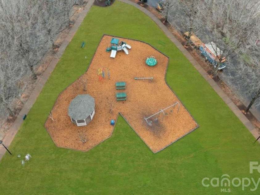 13055 Windy Lea Lane, Huntersville, NC 28078.  MLS# CAR4351204, YatesRealty ID 4265. Community park 