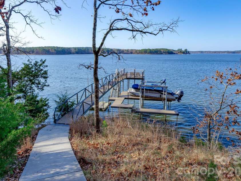 2207C Horton Cove Lake Water Road, Camden, SC 29020.  MLS# CAR4345214, YatesRealty ID 4265. 