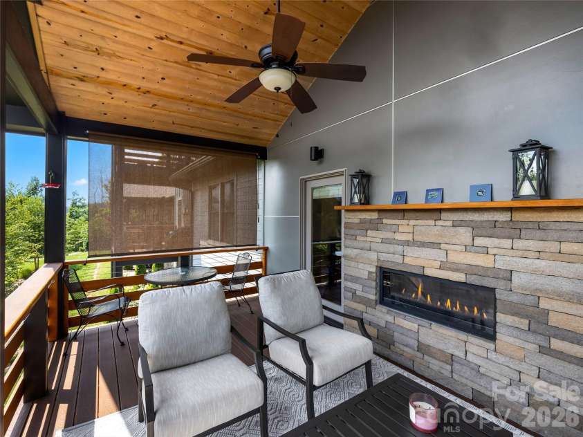 409 Kessler Place, Asheville, NC 28804.  MLS# CAR4410858, YatesRealty ID 42650. 