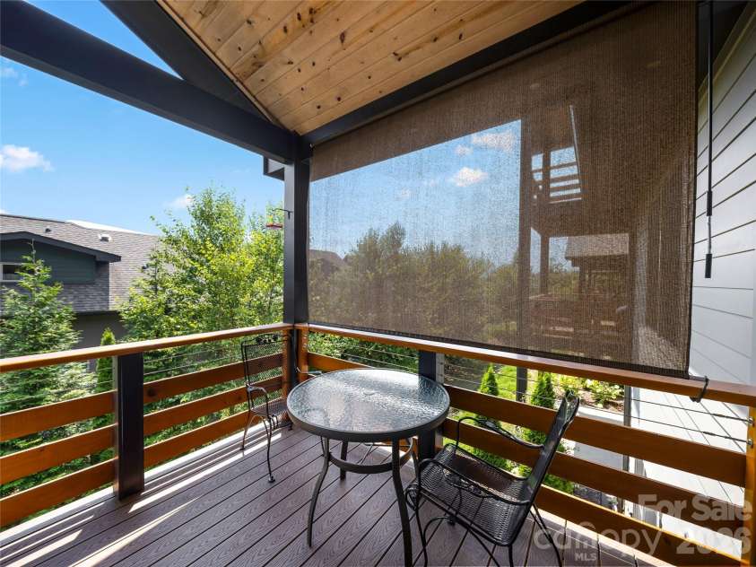 409 Kessler Place, Asheville, NC 28804.  MLS# CAR4410858, YatesRealty ID 42650. 