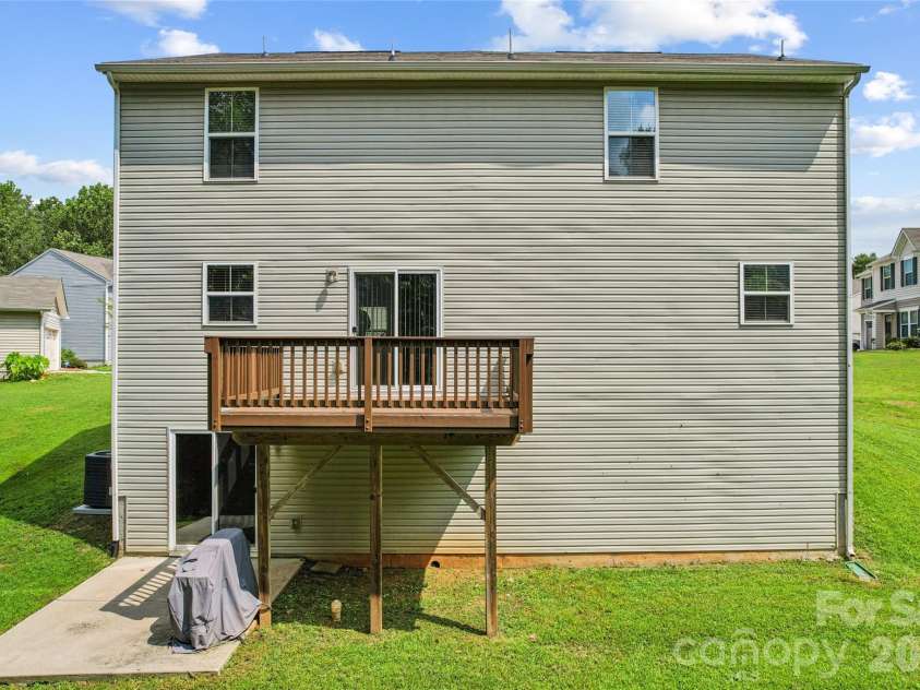 1076 Tangle Ridge Drive, Concord, NC 28025.  MLS# CAR4409915, YatesRealty ID 42651. 