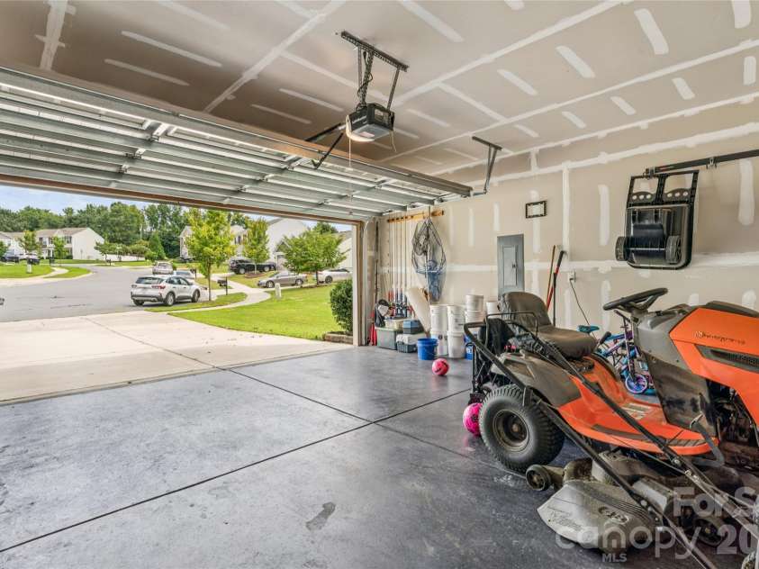 1076 Tangle Ridge Drive, Concord, NC 28025.  MLS# CAR4409915, YatesRealty ID 42651. 