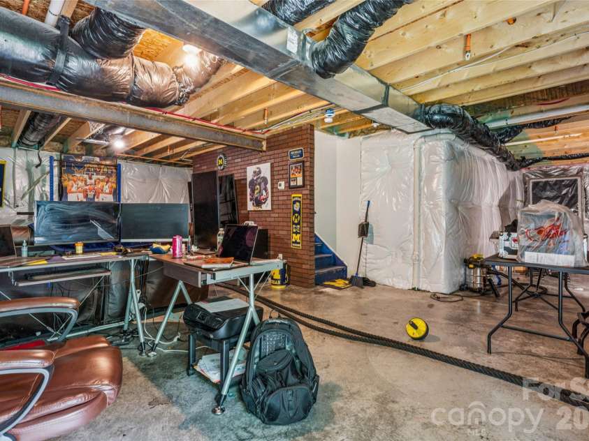 1076 Tangle Ridge Drive, Concord, NC 28025.  MLS# CAR4409915, YatesRealty ID 42651. 