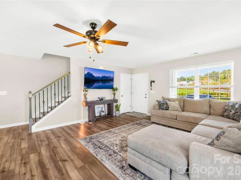 527 Millstone Drive, Edgemoor, SC 29712.  MLS# CAR4410930, YatesRealty ID 42652. 