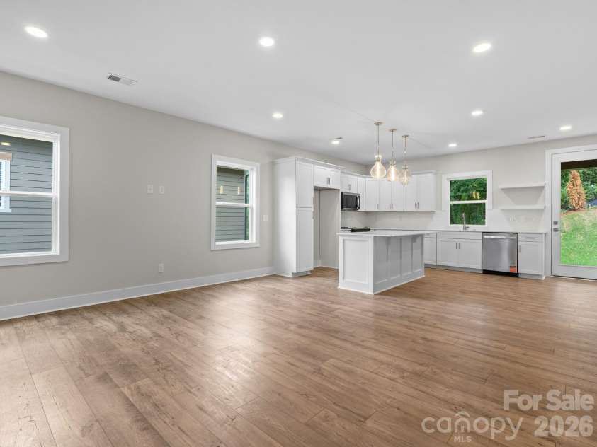116 Chapel Crossing Lane, Weaverville, NC 28787.  MLS# CAR4341737, YatesRealty ID 42653. 