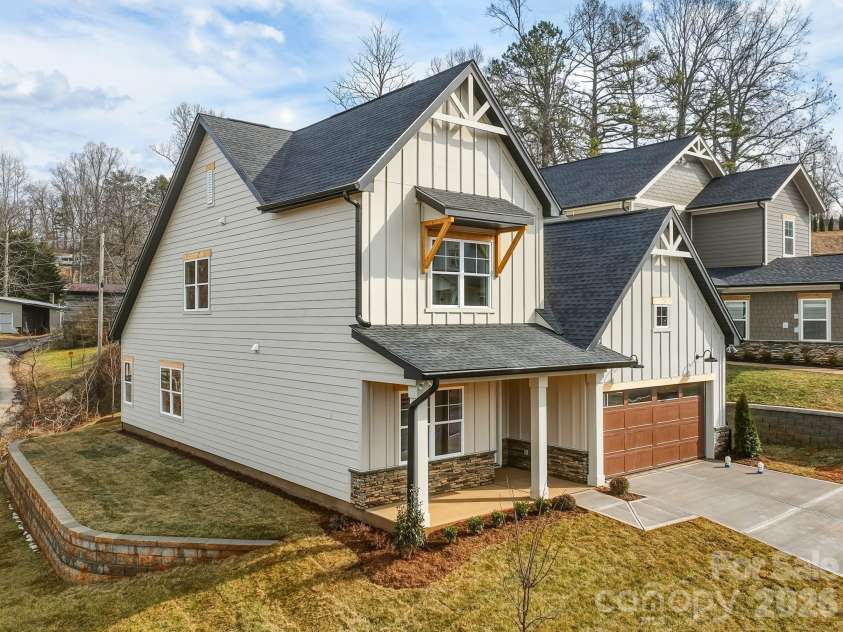 118 Chapel Crossing Lane, Weaverville, NC 28787.  MLS# CAR4355448, YatesRealty ID 42654. Representative Photo