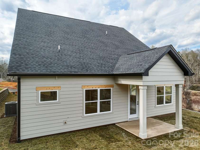 118 Chapel Crossing Lane, Weaverville, NC 28787.  MLS# CAR4355448, YatesRealty ID 42654. Representative Photo