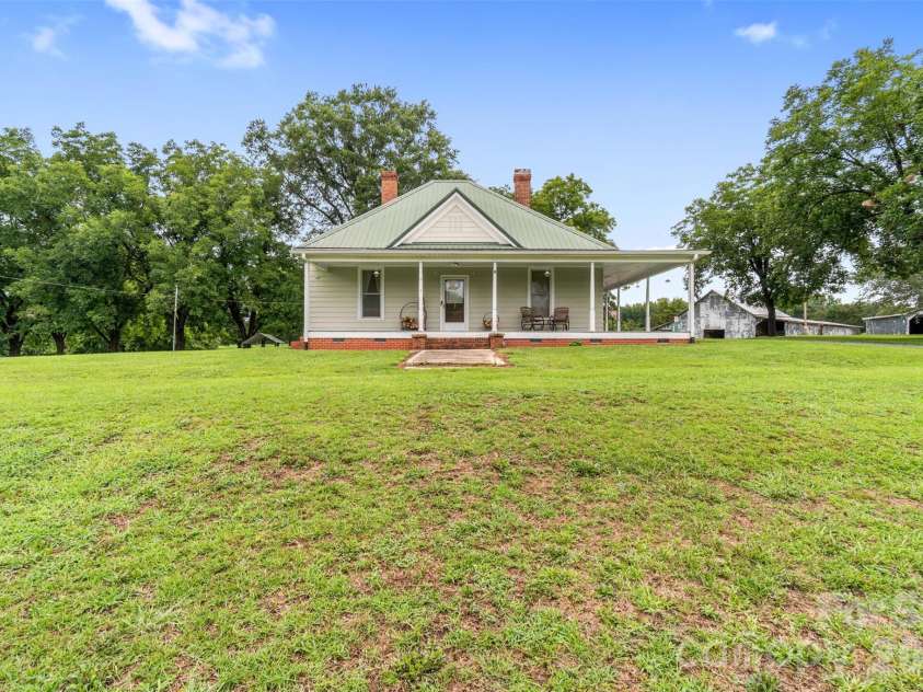 2416 Nc 109 Highway, Wadesboro, NC 28170.  MLS# CAR4410703, YatesRealty ID 42655. 