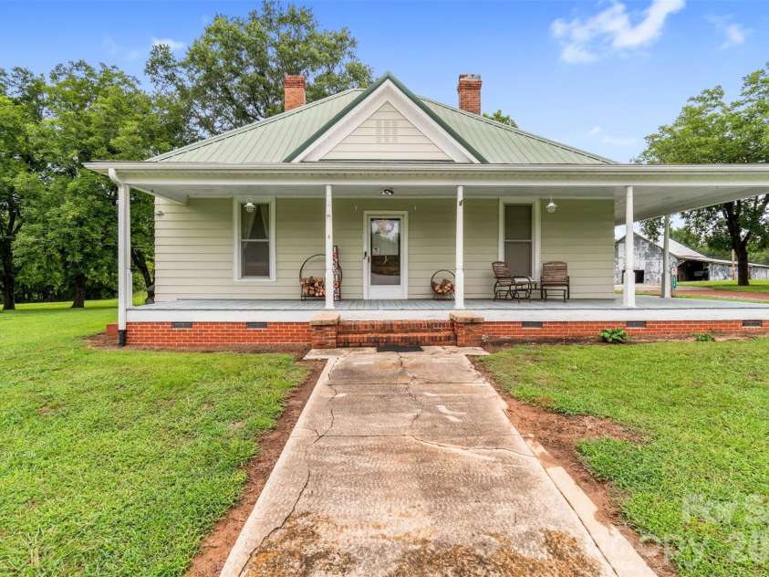 2416 Nc 109 Highway, Wadesboro, NC 28170.  MLS# CAR4410703, YatesRealty ID 42655. 