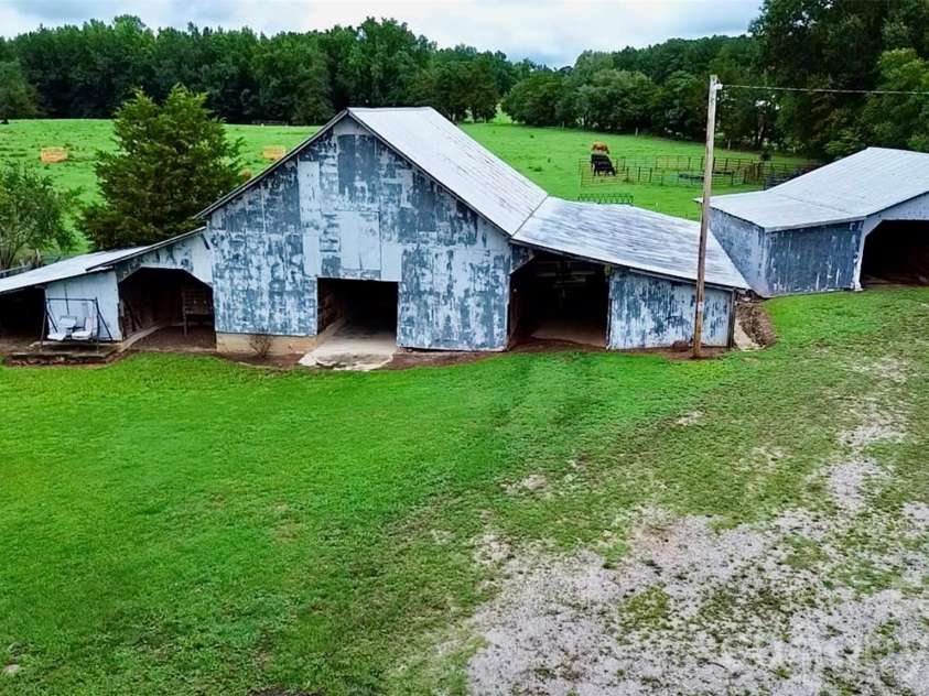 2416 Nc 109 Highway, Wadesboro, NC 28170.  MLS# CAR4410703, YatesRealty ID 42655. 