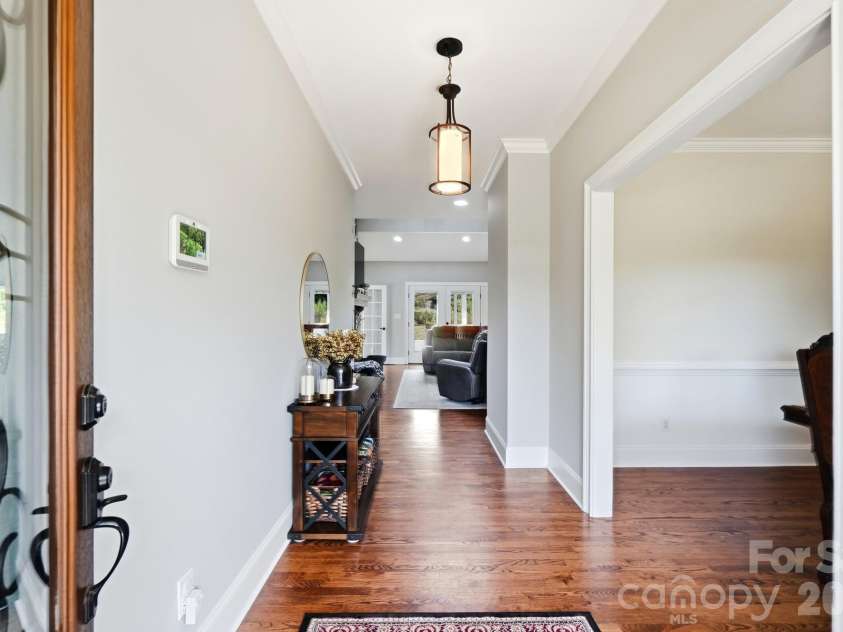 211 Winthrow Creek Road, Mooresville, NC 28115.  MLS# CAR4401607, YatesRealty ID 42656. 