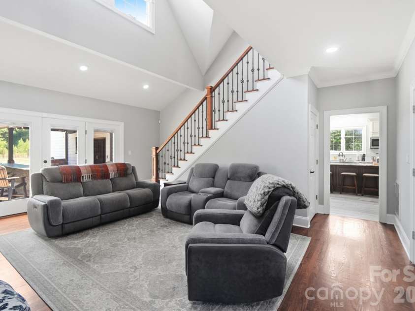 211 Winthrow Creek Road, Mooresville, NC 28115.  MLS# CAR4401607, YatesRealty ID 42656. 