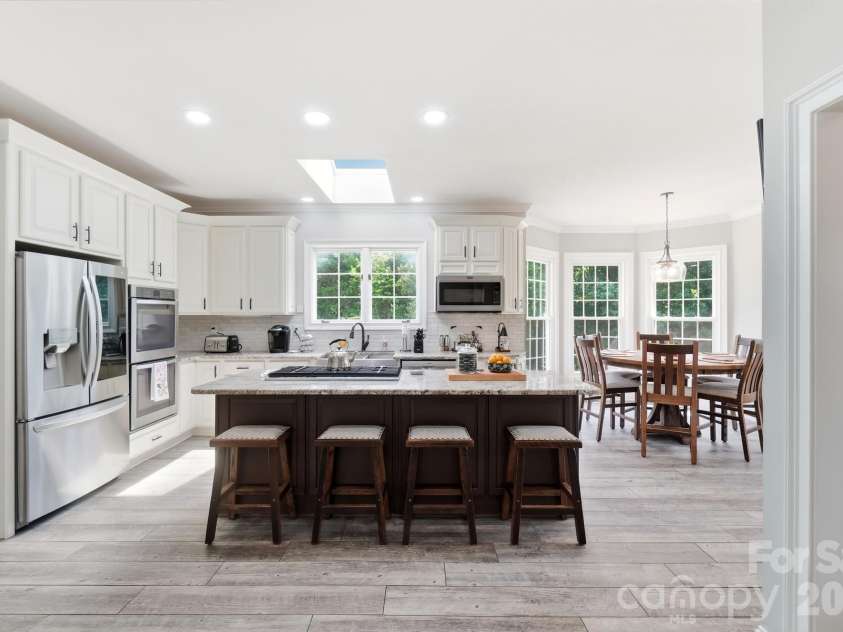 211 Winthrow Creek Road, Mooresville, NC 28115.  MLS# CAR4401607, YatesRealty ID 42656. 