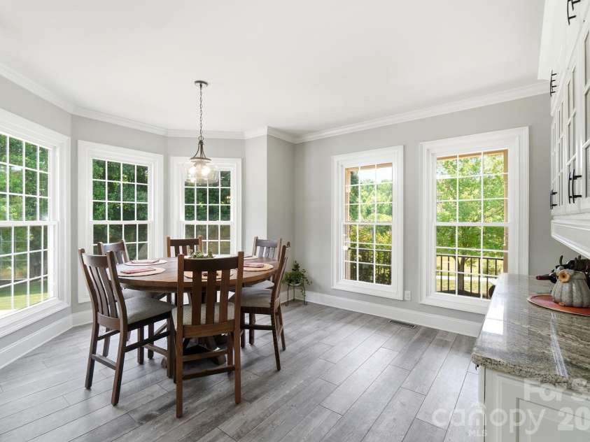 211 Winthrow Creek Road, Mooresville, NC 28115.  MLS# CAR4401607, YatesRealty ID 42656. 