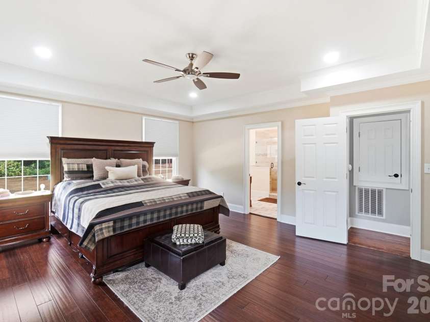 211 Winthrow Creek Road, Mooresville, NC 28115.  MLS# CAR4401607, YatesRealty ID 42656. 
