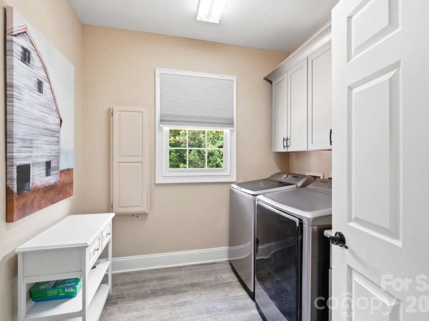 211 Winthrow Creek Road, Mooresville, NC 28115.  MLS# CAR4401607, YatesRealty ID 42656. 