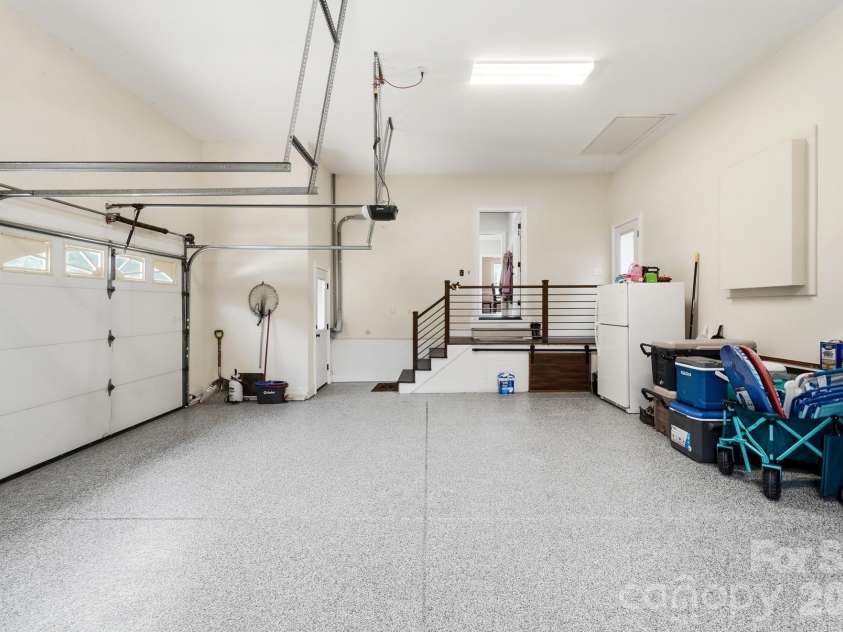 211 Winthrow Creek Road, Mooresville, NC 28115.  MLS# CAR4401607, YatesRealty ID 42656. 