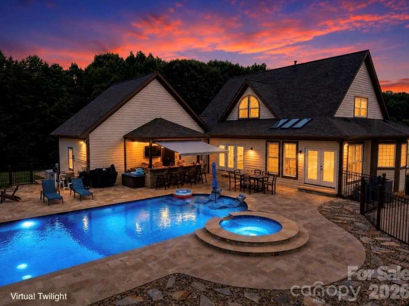 211 Winthrow Creek Road, Mooresville, NC 28115.  MLS# CAR4401607, YatesRealty ID 42656. 