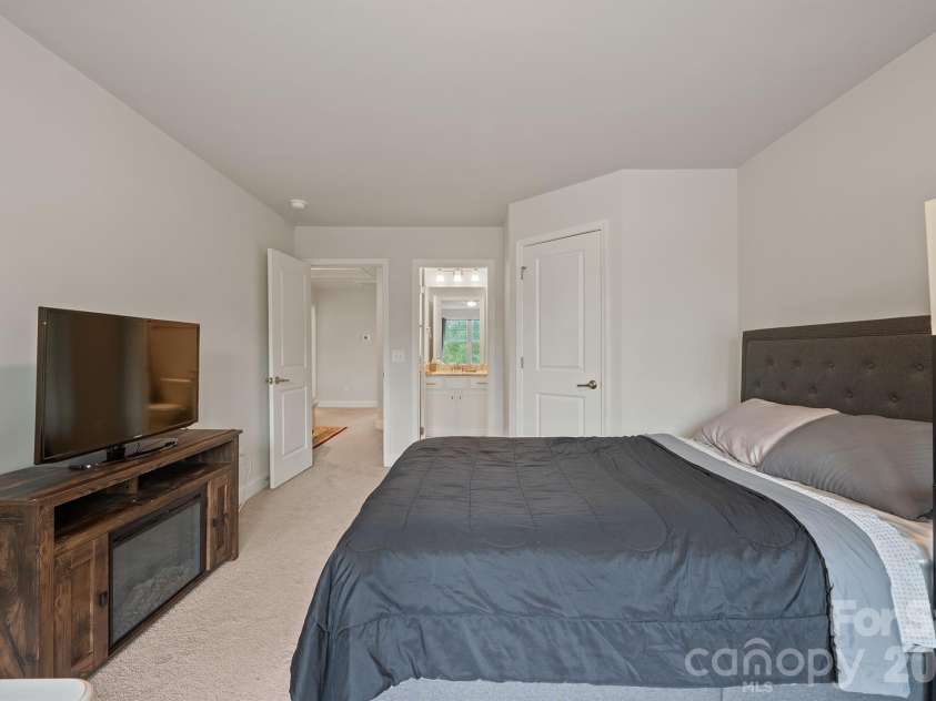 11836 Glenwood Drive, Locust, NC 28097.  MLS# CAR4411498, YatesRealty ID 42658. 