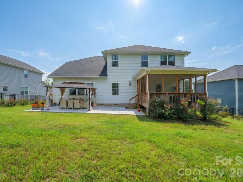 11836 Glenwood Drive, Locust, NC 28097.  MLS# CAR4411498, YatesRealty ID 42658. 
