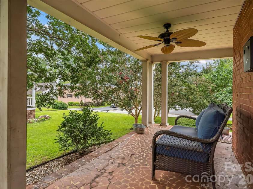 105 Anderson Street, Morganton, NC 28655.  MLS# CAR4407204, YatesRealty ID 42659. 