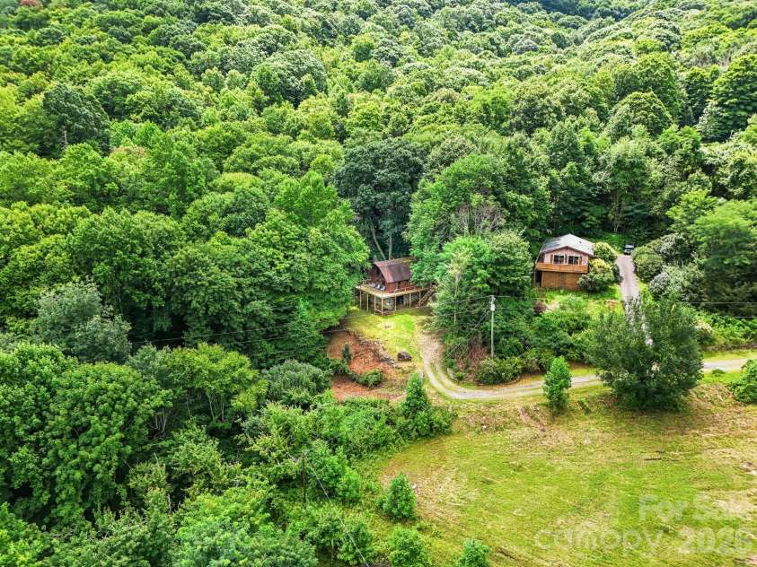 48 Easy Street, Waynesville, NC 28786.  MLS# CAR4411463, YatesRealty ID 42660. 