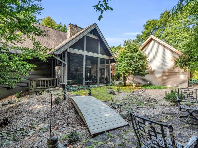 117 Inoli Circle, Brevard, NC 28712.  MLS# CAR4405669, YatesRealty ID 42661. 