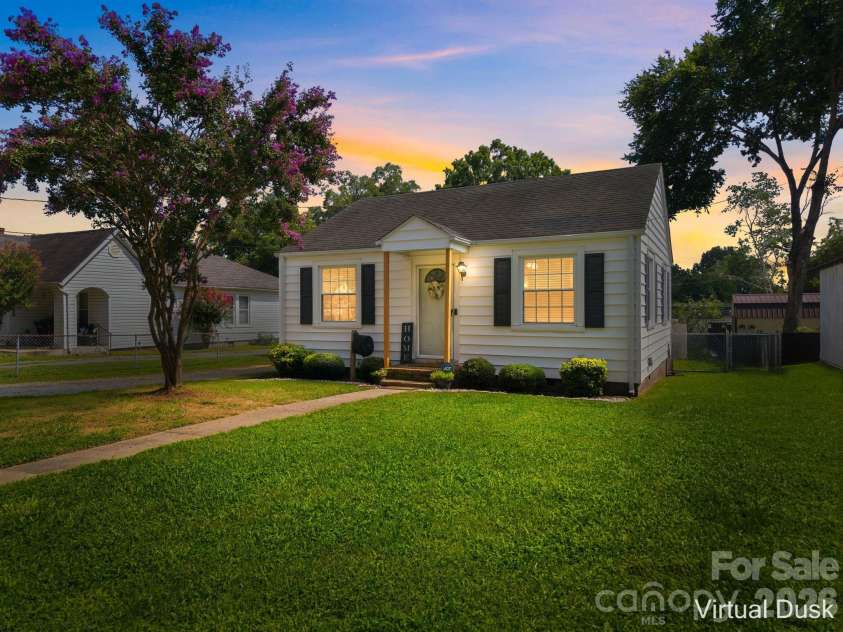 2102 Englewood Street, Kannapolis, NC 28083.  MLS# CAR4411165, YatesRealty ID 42664. 