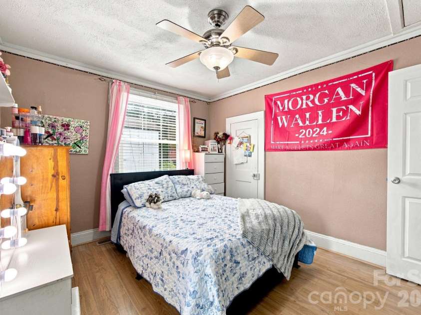 2102 Englewood Street, Kannapolis, NC 28083.  MLS# CAR4411165, YatesRealty ID 42664. 