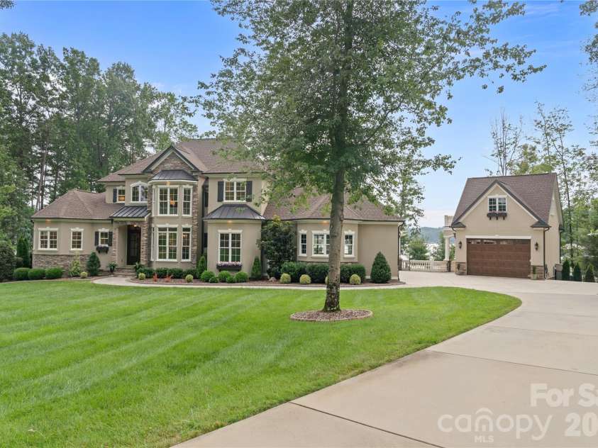 200 Timber Lake Drive, Troutman, NC 28166.  MLS# CAR4391540, YatesRealty ID 42665. 