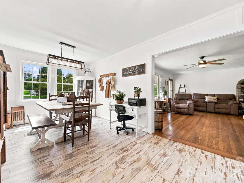 1706 Oakmont Drive, Lenoir, NC 28645.  MLS# CAR4411247, YatesRealty ID 42666. 