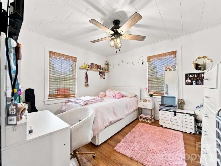 1706 Oakmont Drive, Lenoir, NC 28645.  MLS# CAR4411247, YatesRealty ID 42666. 