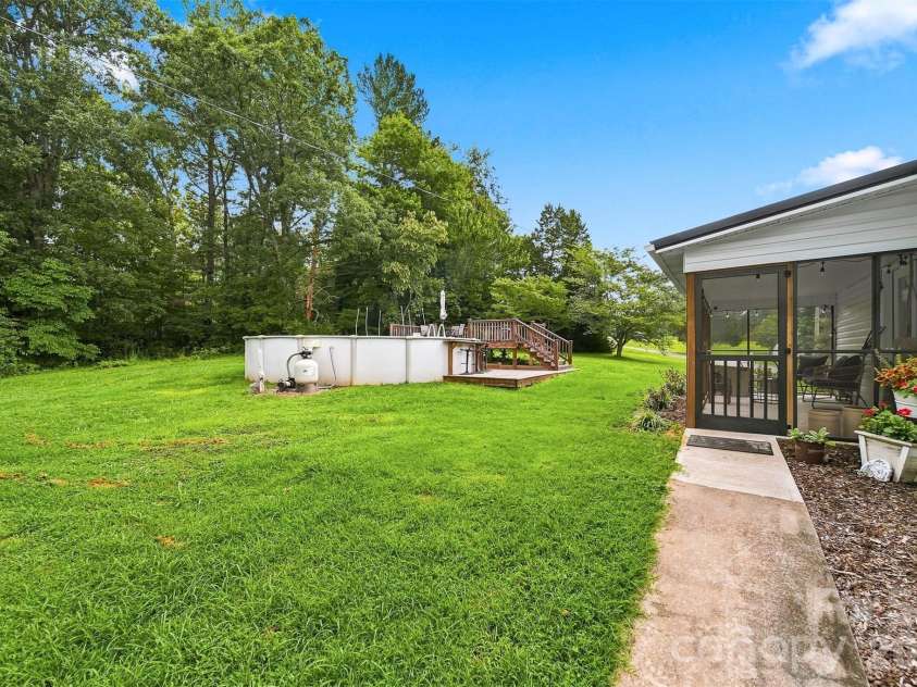 1706 Oakmont Drive, Lenoir, NC 28645.  MLS# CAR4411247, YatesRealty ID 42666. 