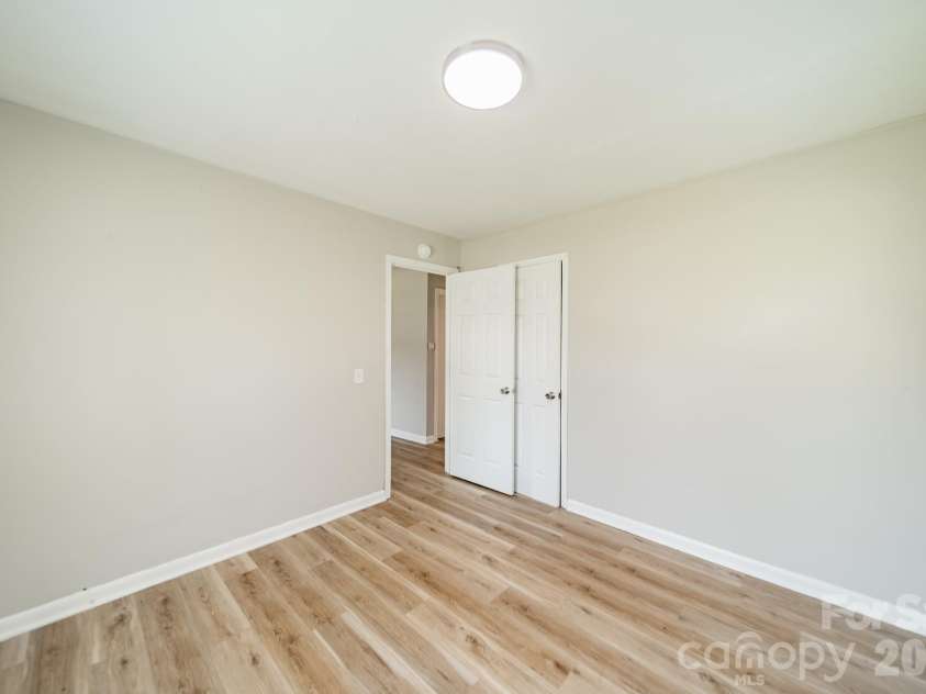 402 Webb Street, Dallas, NC 28034.  MLS# CAR4403939, YatesRealty ID 42668. 