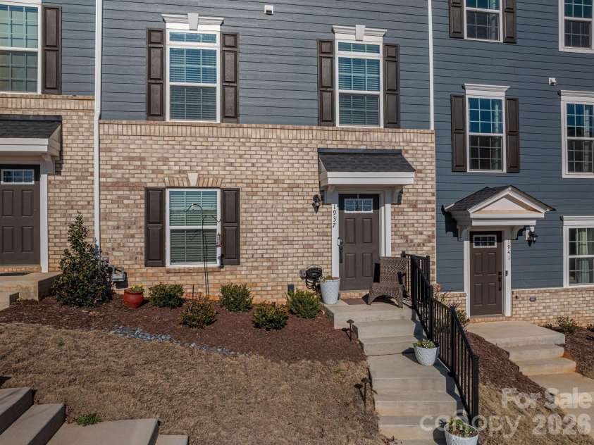1937 Tupelo Grove Lane, Gastonia, NC 28054.  MLS# CAR4344471, YatesRealty ID 4267. 