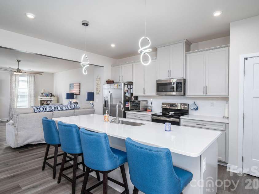 1937 Tupelo Grove Lane, Gastonia, NC 28054.  MLS# CAR4344471, YatesRealty ID 4267. 