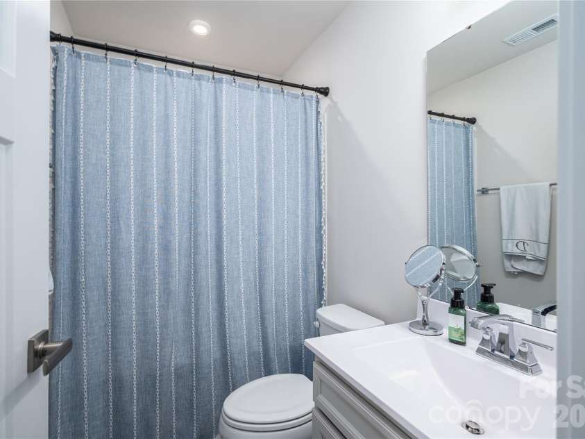 1937 Tupelo Grove Lane, Gastonia, NC 28054.  MLS# CAR4344471, YatesRealty ID 4267. 