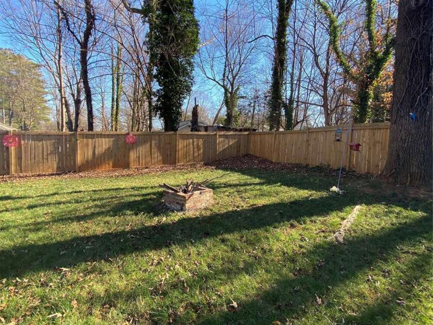525 Park Drive, Statesville, NC 28677.  MLS# CAR4332807, YatesRealty ID 4267. Back yard