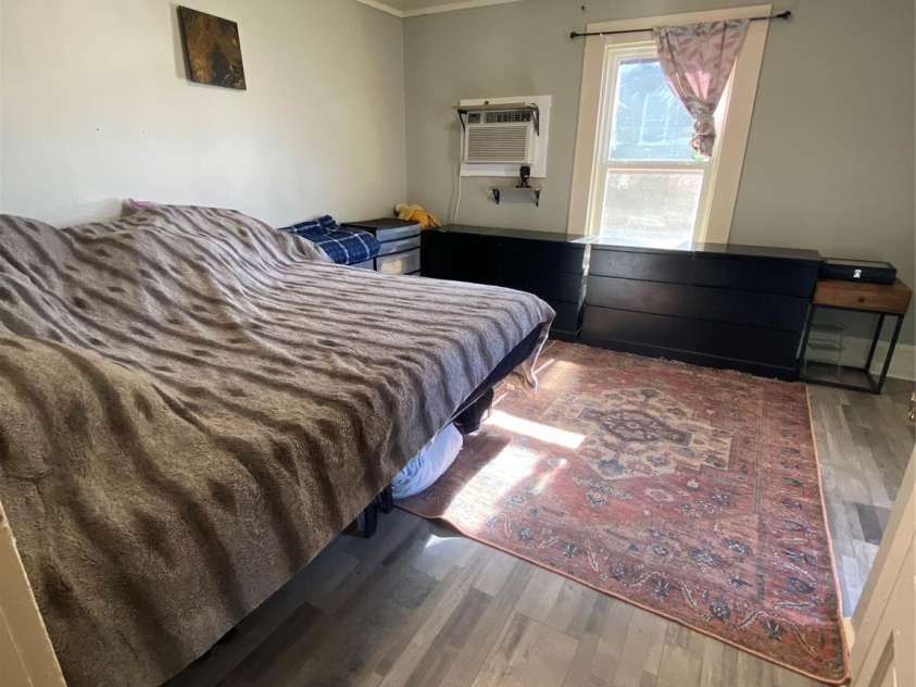 525 Park Drive, Statesville, NC 28677.  MLS# CAR4332807, YatesRealty ID 4267. Bedroom
