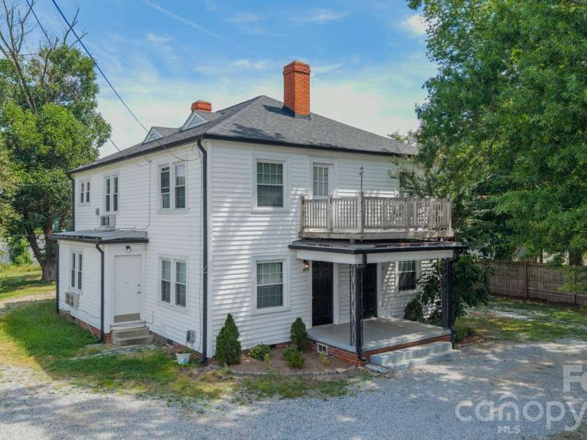 14 Mills Avenue, Concord, NC 28027.  MLS# CAR4403802, YatesRealty ID 42670. Front Exterior
