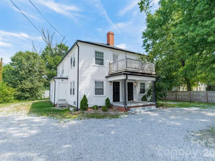 14 Mills Avenue, Concord, NC 28027.  MLS# CAR4403802, YatesRealty ID 42670. Front Exterior