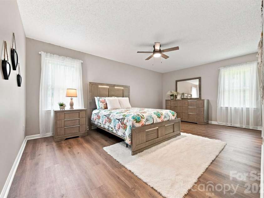 136 Cook Lane, Hickory, NC 28601.  MLS# CAR4412486, YatesRealty ID 42671. Master bedroom on main level
