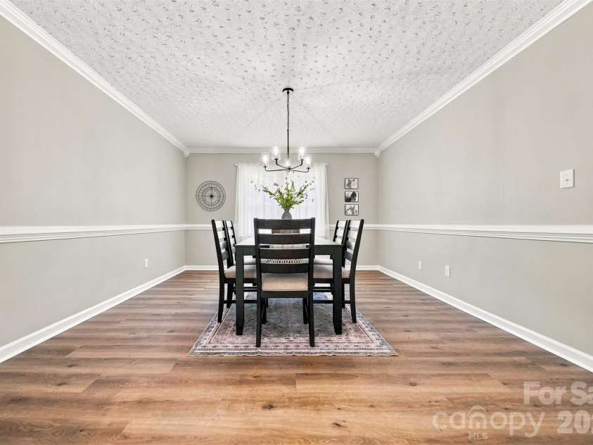 136 Cook Lane, Hickory, NC 28601.  MLS# CAR4412486, YatesRealty ID 42671. Oversized dining room