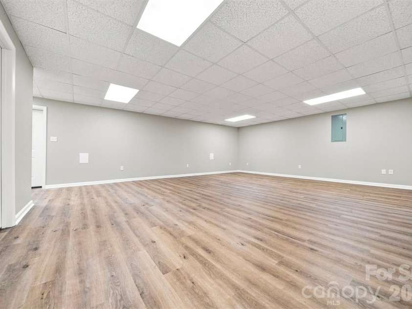136 Cook Lane, Hickory, NC 28601.  MLS# CAR4412486, YatesRealty ID 42671. Room 3 - attaches to double lower-level garage with second drive.