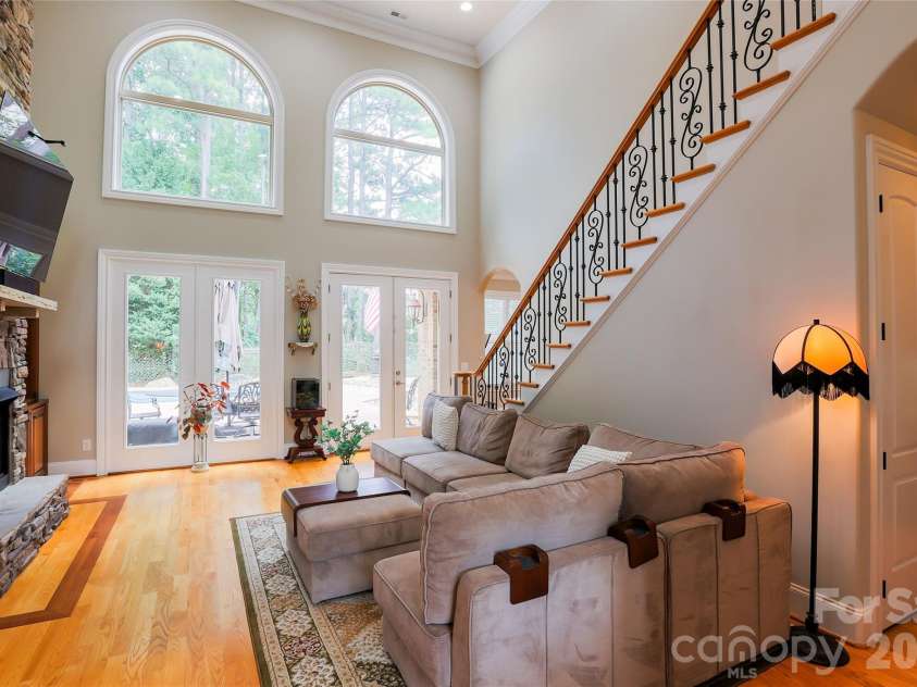 139 Waterbury Drive, Mooresville, NC 28117.  MLS# CAR4400849, YatesRealty ID 42672. 