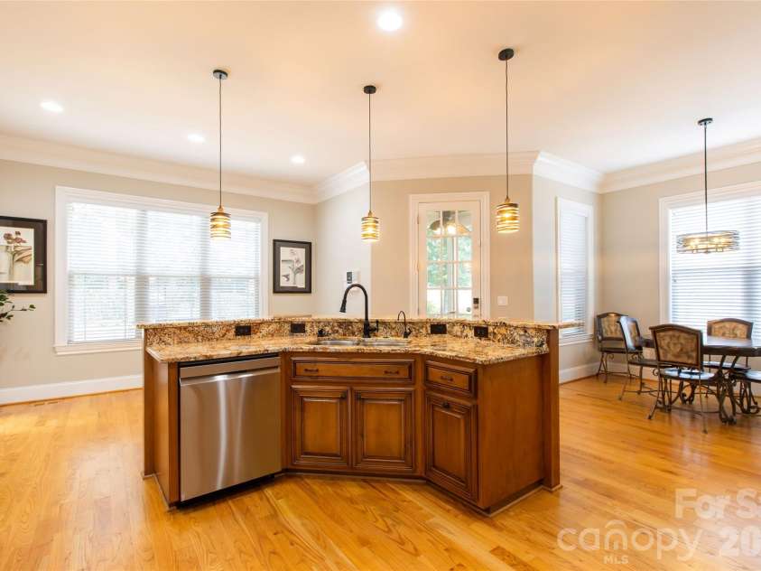 139 Waterbury Drive, Mooresville, NC 28117.  MLS# CAR4400849, YatesRealty ID 42672. 
