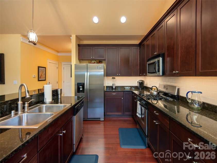 21 Kaufman Stone Way, Biltmore Lake, NC 28715.  MLS# CAR4411076, YatesRealty ID 42674. 