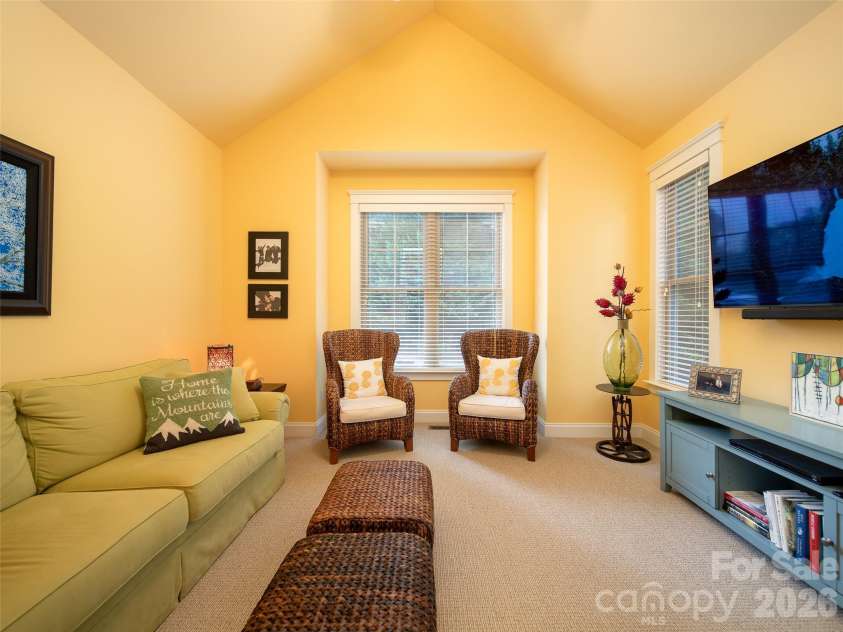 21 Kaufman Stone Way, Biltmore Lake, NC 28715.  MLS# CAR4411076, YatesRealty ID 42674. 