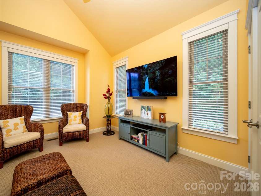 21 Kaufman Stone Way, Biltmore Lake, NC 28715.  MLS# CAR4411076, YatesRealty ID 42674. 